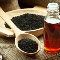 همه چیز درباره مضرات و خواص روغن سیاه دانه